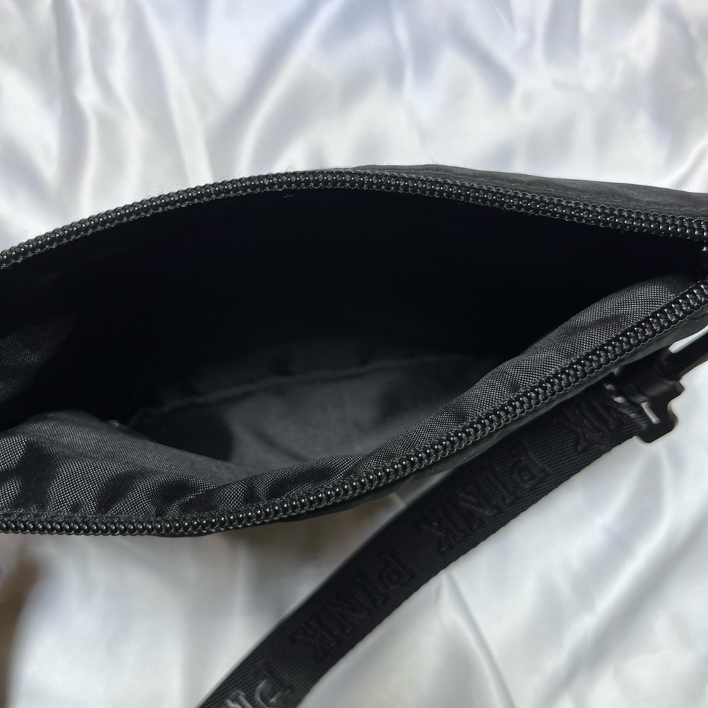 PINK purse‎ - Picture 3 of 3